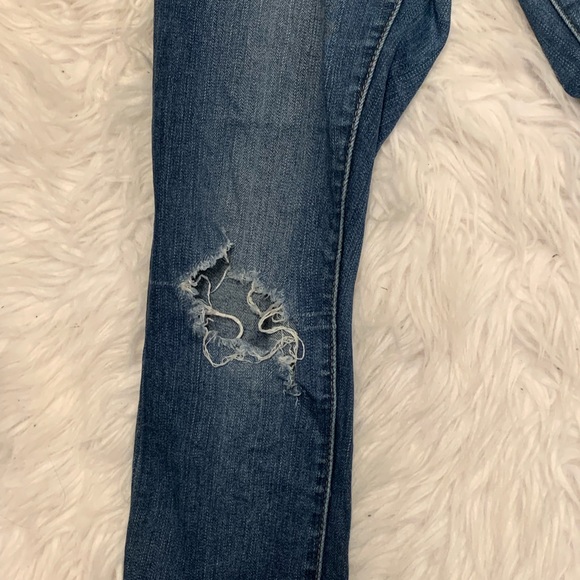 skinny jean with rips at knees - Picture 2 of 2